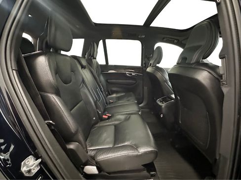 Used 2019 Volvo XC90 T6 Momentum w/ Protection Package Premier image 16