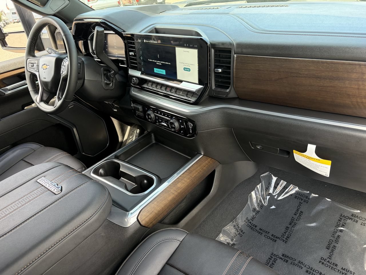 Used 2026 Chevrolet Silverado 2500 High Country w/ High Country Premium Package AWD/4WD image 12