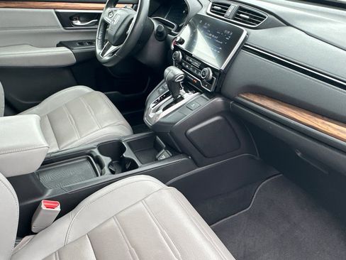 Used 2019 Honda CR-V Touring image 16
