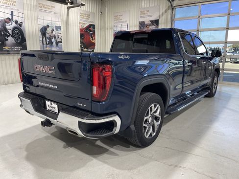Used 2023 GMC Sierra 1500 SLT w/ SLT Premium Package image 8