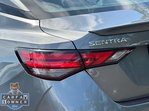 Used 2023 Nissan Sentra SR w/ SR Premium Package FWD image 13