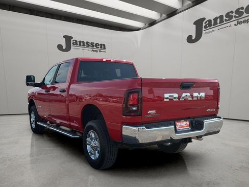 Used 2026 RAM 2500 Big Horn AWD/4WD image 2