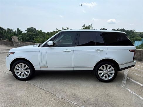 Used 2017 Land Rover Range Rover HSE AWD/4WD image 3