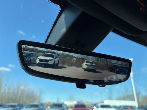 Used 2022 Chevrolet Traverse RS w/ LPO, Floor Liner Package image 6