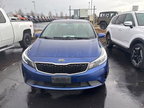 Used 2018 Kia Forte LX image 2