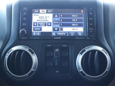 Used 2012 Jeep Wrangler Unlimited Rubicon w/ Connectivity Group image 25