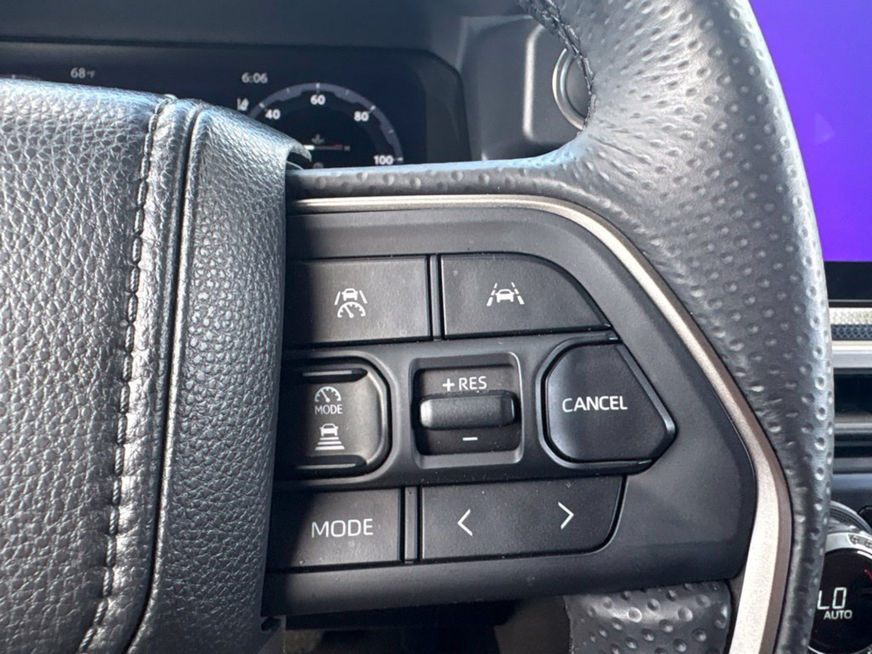 Used 2026 Toyota 4Runner Limited AWD/4WD image 9