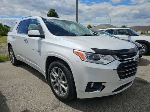 Used 2021 Chevrolet Traverse Premier AWD/4WD image 1