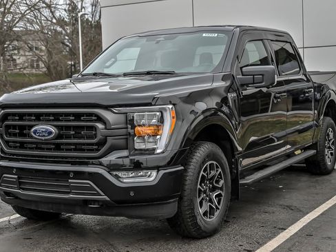 Used 2023 Ford F150 XLT w/ Equipment Group 302A High image 5