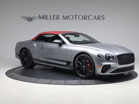 Certified 2023 Bentley Continental GT V8 image 28