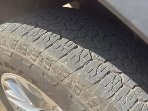 Used 2023 GMC Sierra 1500 SLT w/ SLT Premium Package image 9