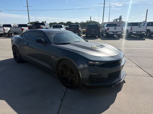 Used 2022 Chevrolet Camaro SS RWD image 5