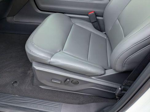 New 2026 Ford Expedition Max Active image 13