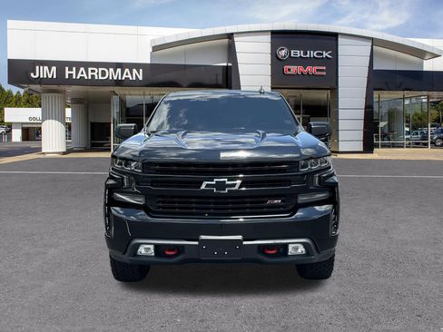 Used 2019 Chevrolet Silverado 1500 LT Trail Boss w/ Convenience Package AWD/4WD image 2