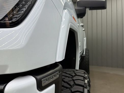 Used 2026 GMC Sierra 3500 Denali Ultimate AWD/4WD image 13