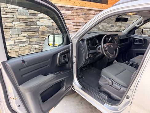 Used 2014 Honda Ridgeline Sport image 11