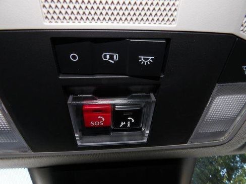 New 2024 Mitsubishi Eclipse Cross LE image 31