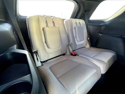 Used 2019 Ford Explorer 4WD w/ Class III Trailer Tow Package image 30