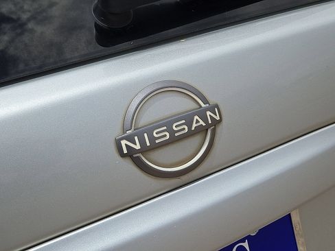 Used 2023 Nissan Murano SV AWD/4WD image 12