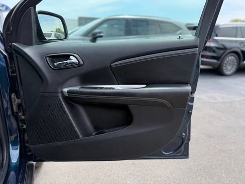 Used 2013 Dodge Journey Crew w/ Driver Convenience Group FWD image 14