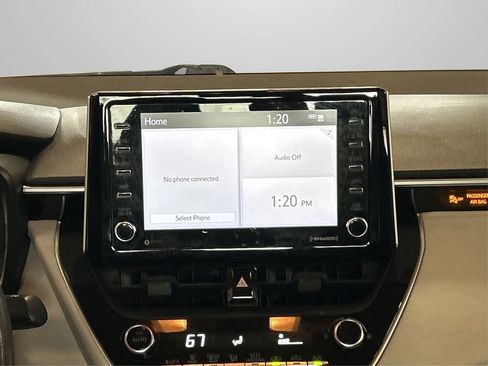 Used 2021 Toyota Corolla LE image 16