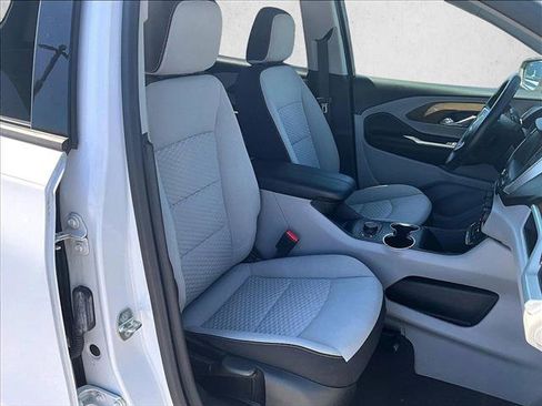 Used 2020 GMC Terrain SLE w/ Driver Convenience Package FWD image 9