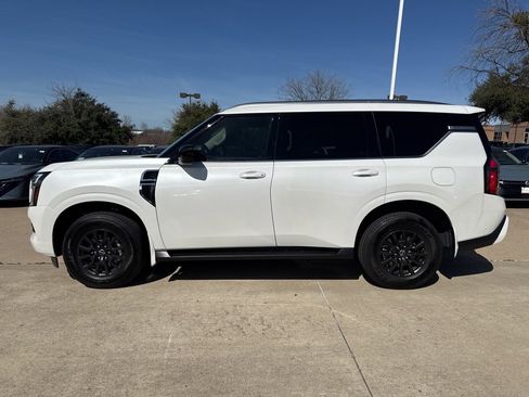 Certified 2025 Nissan Armada SV image 6