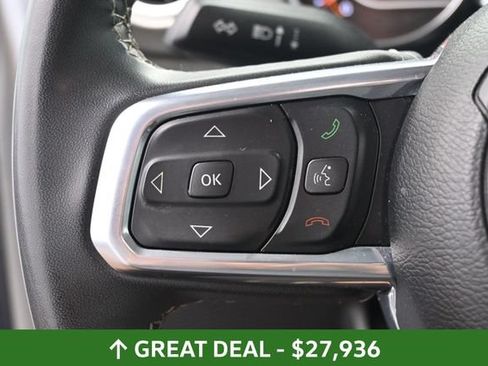 Used 2023 Jeep Wrangler Unlimited Sahara AWD/4WD image 32
