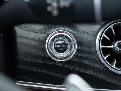 Used 2019 Mercedes-Benz E 450 Coupe w/ AMG Line Package image 24