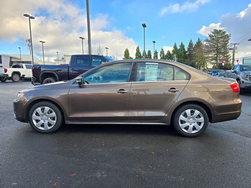Used 2013 Volkswagen Jetta SE image 6