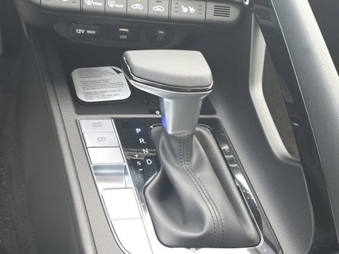 New 2026 Hyundai Elantra Limited FWD image 16