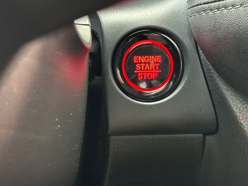 Used 2023 Honda HR-V LX image 26