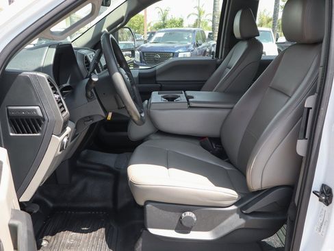 Used 2022 Ford F350 XL w/ Power Equipment Group image 19