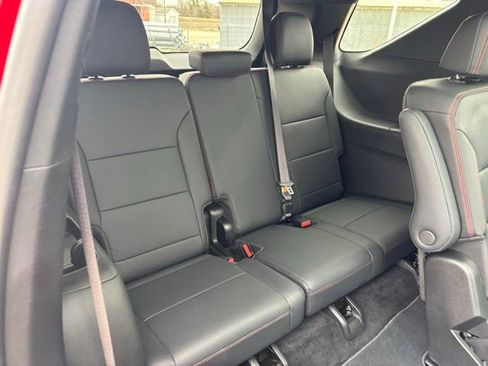 Certified 2024 Chevrolet Traverse RS image 25