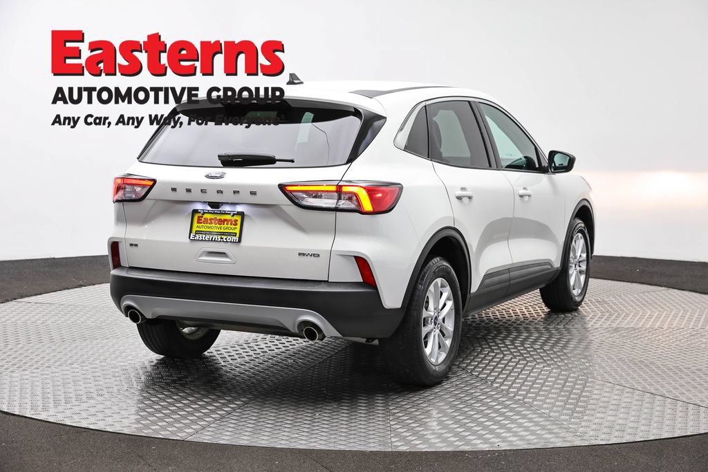 Used 2022 Ford Escape SE w/ Convenience Package AWD/4WD image 6