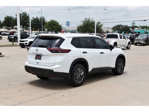 Used 2025 Nissan Rogue S FWD image 6