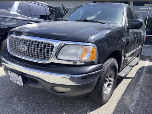 Used 1999 Ford Expedition XLT RWD image 1
