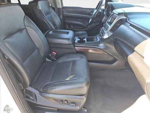 Used 2019 GMC Yukon SLT image 21