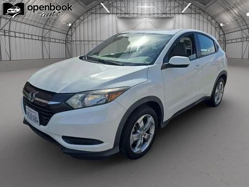 Used 2017 Honda HR-V LX image 1