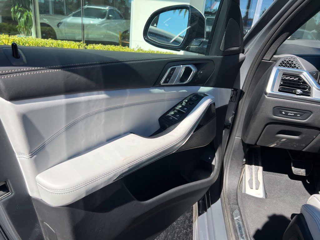 Used 2024 BMW X5 xDrive50e w/ M Sport Package AWD/4WD image 14