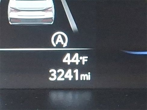 Used 2025 Hyundai Elantra SE image 19