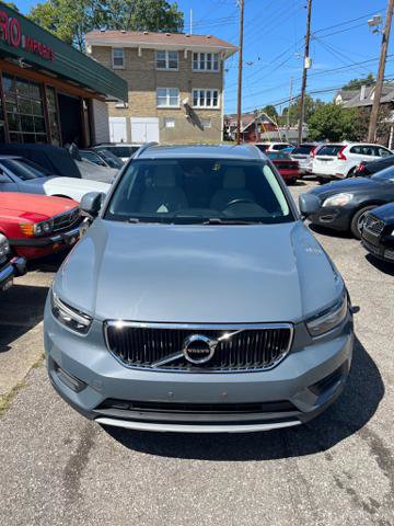 Used 2020 Volvo XC40 T5 Momentum AWD/4WD image 3
