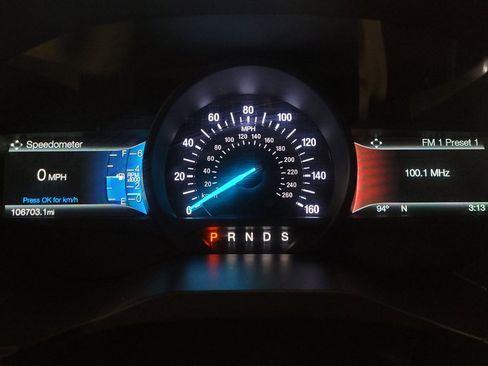 Used 2018 Ford Edge Titanium AWD/4WD image 23
