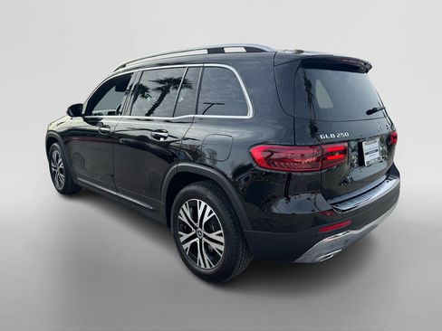 Certified 2024 Mercedes-Benz GLB 250 image 3