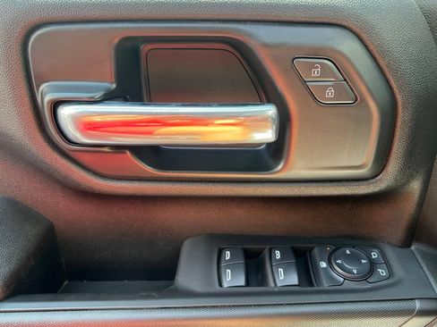 Used 2025 Chevrolet Silverado 2500 Custom w/ Custom Convenience Package AWD/4WD image 15