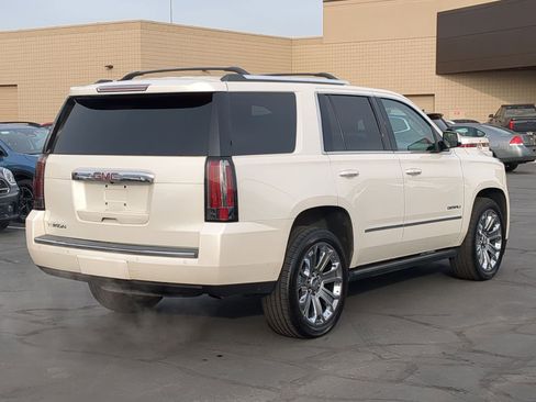 Used 2015 GMC Yukon Denali w/ Premium Package image 3