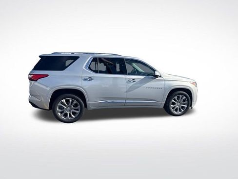 Used 2019 Chevrolet Traverse Premier w/ Driver Confidence II Package image 6
