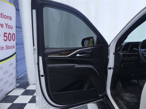 Used 2021 Cadillac Escalade Premium Luxury Platinum AWD/4WD image 23