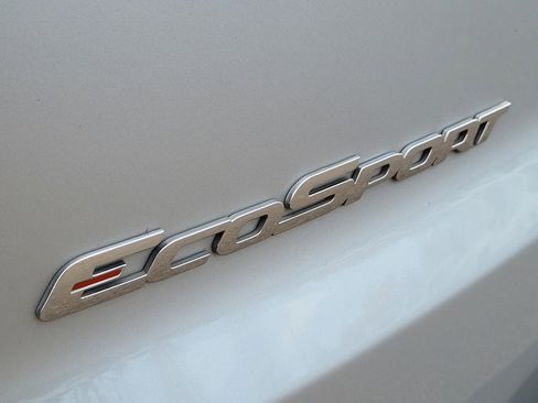 Used 2020 Ford EcoSport SES w/ SES Black Appearance Package image 11