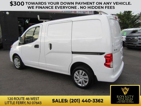 Used 2019 Nissan NV200 SV w/ Navigation Package image 21
